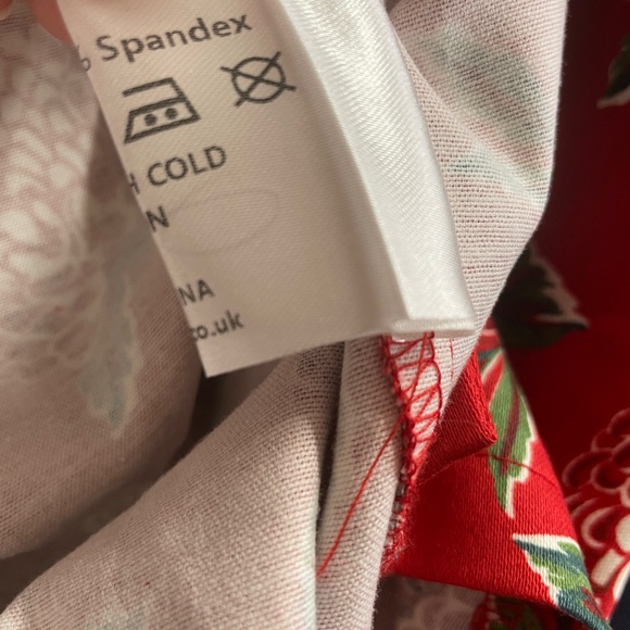 Collectif Vintage London XS Red Floral Dress - Picture 8 of 8